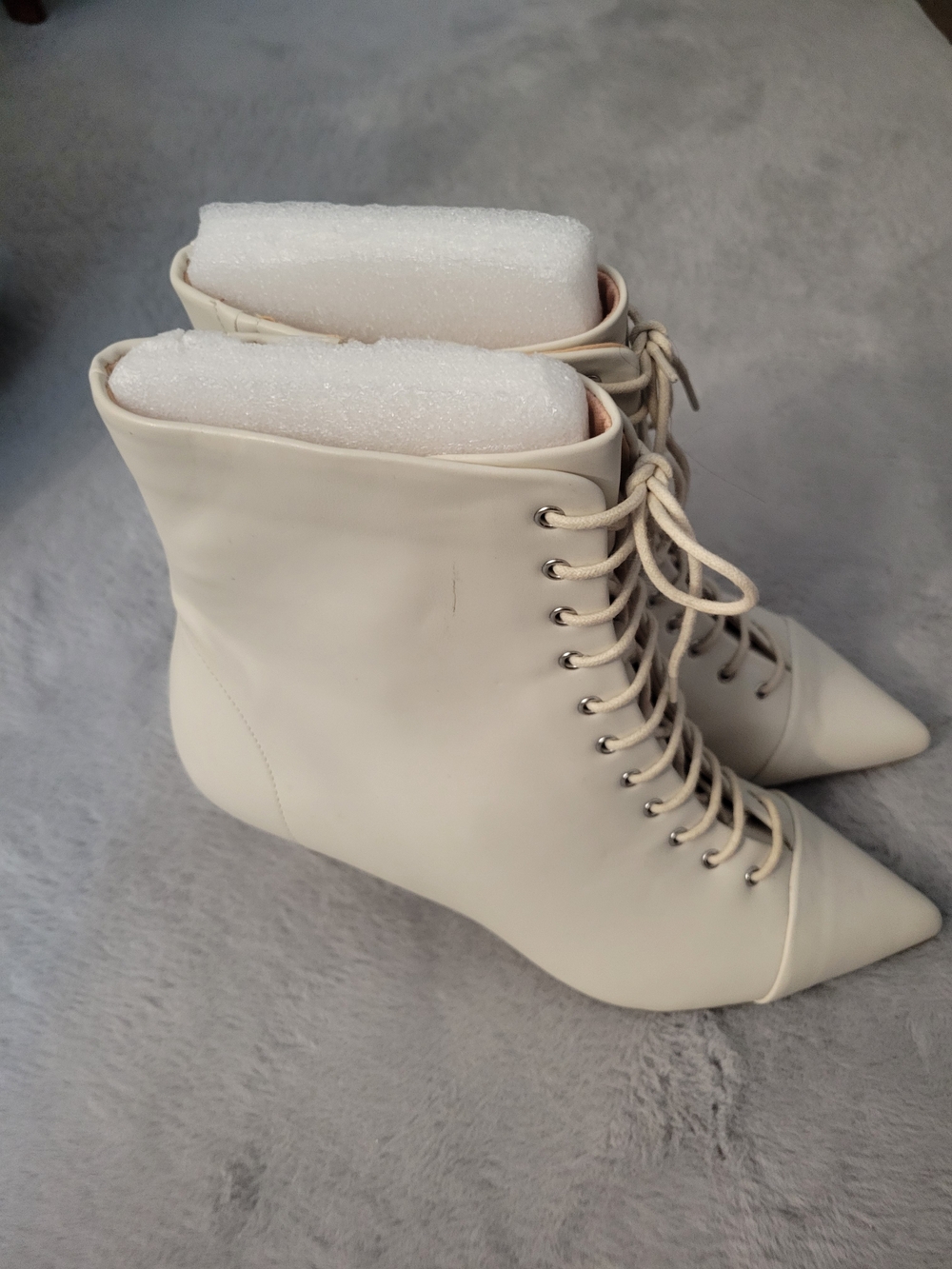 Eloquii Cream Lace-Up Pointed Toe Ankle Boots